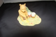 Beeldje Classic Pooh met Pot Honing